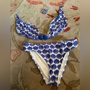 NWOT Kate Spade bikini, medium.